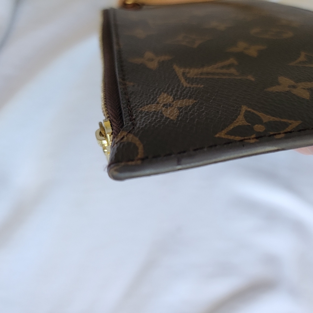 Louis Vuitton Neverfull MM Monogram Wristlet Pouch - Picture 12 of 13